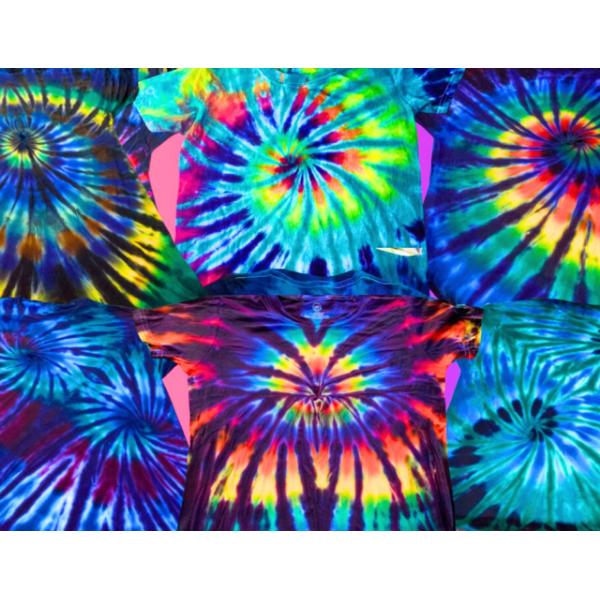 Clothing and Wearable Art