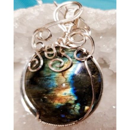 Labradorite Pendant, Non-Tarnish Silver Square Wire.